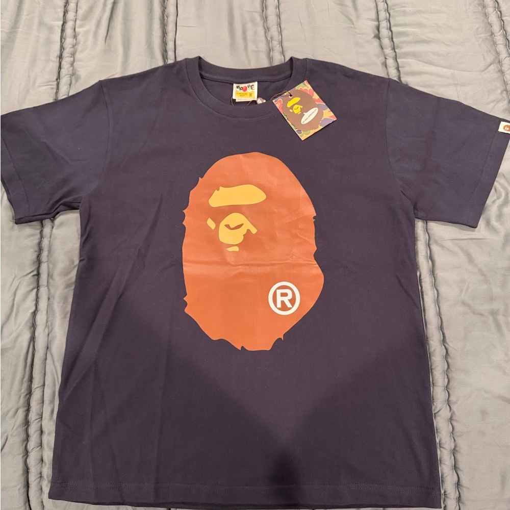 A BATHING APE NAVY TEE SIZE M